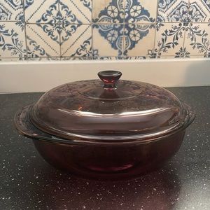 Vintage Pyrex Cranberry Casserole Dish 024 Corning 2L Liter Litre Good condition